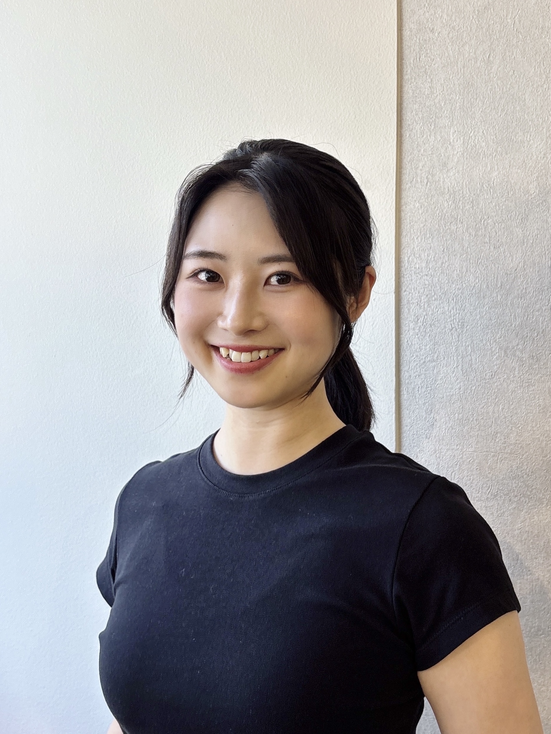 La pilates天王寺店の女性インストラクター