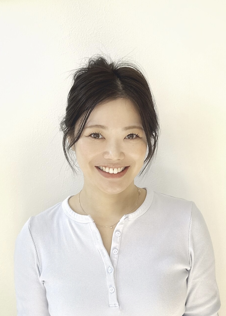 La pilates江坂店の女性インストラクター