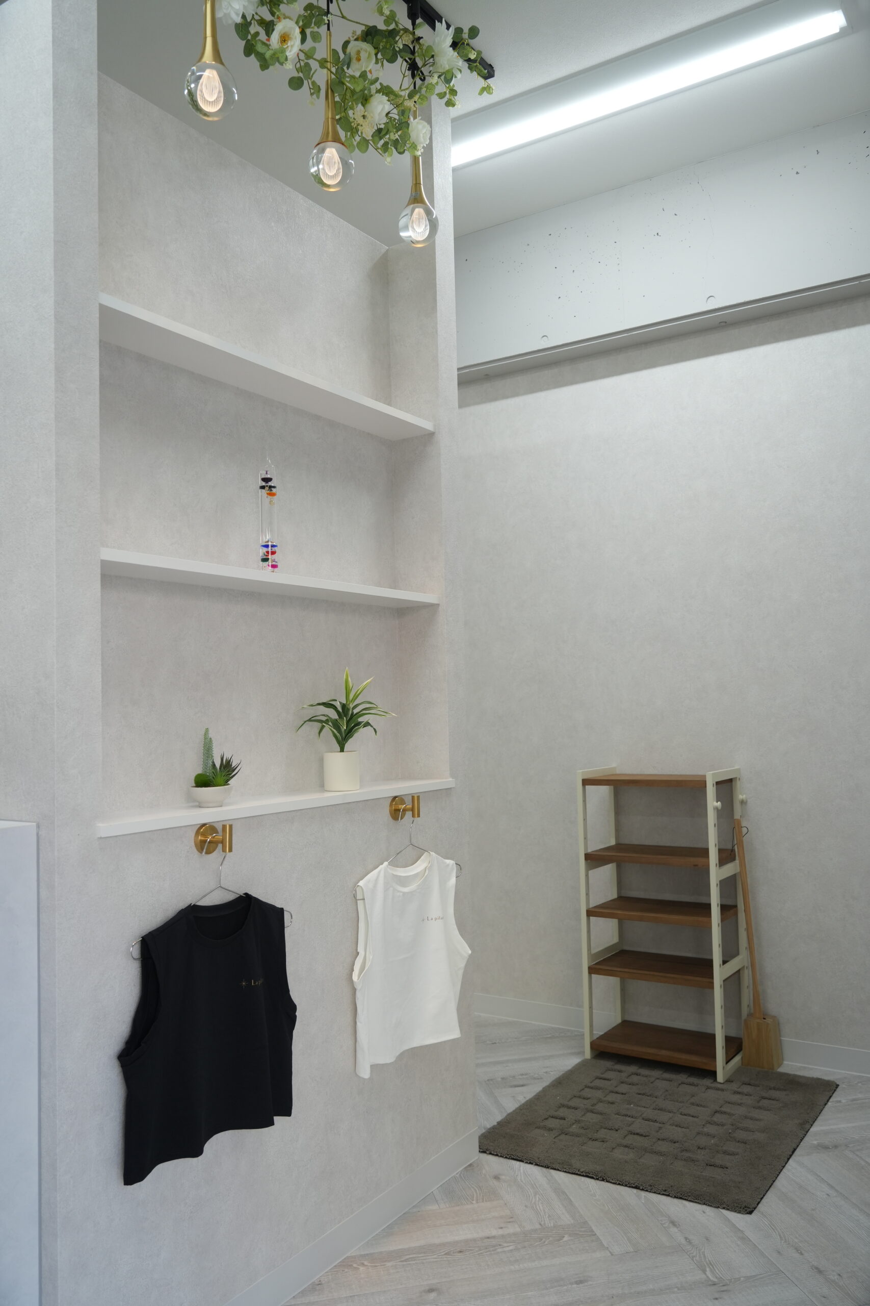 更衣室完備の清潔な橋本店スタジオ