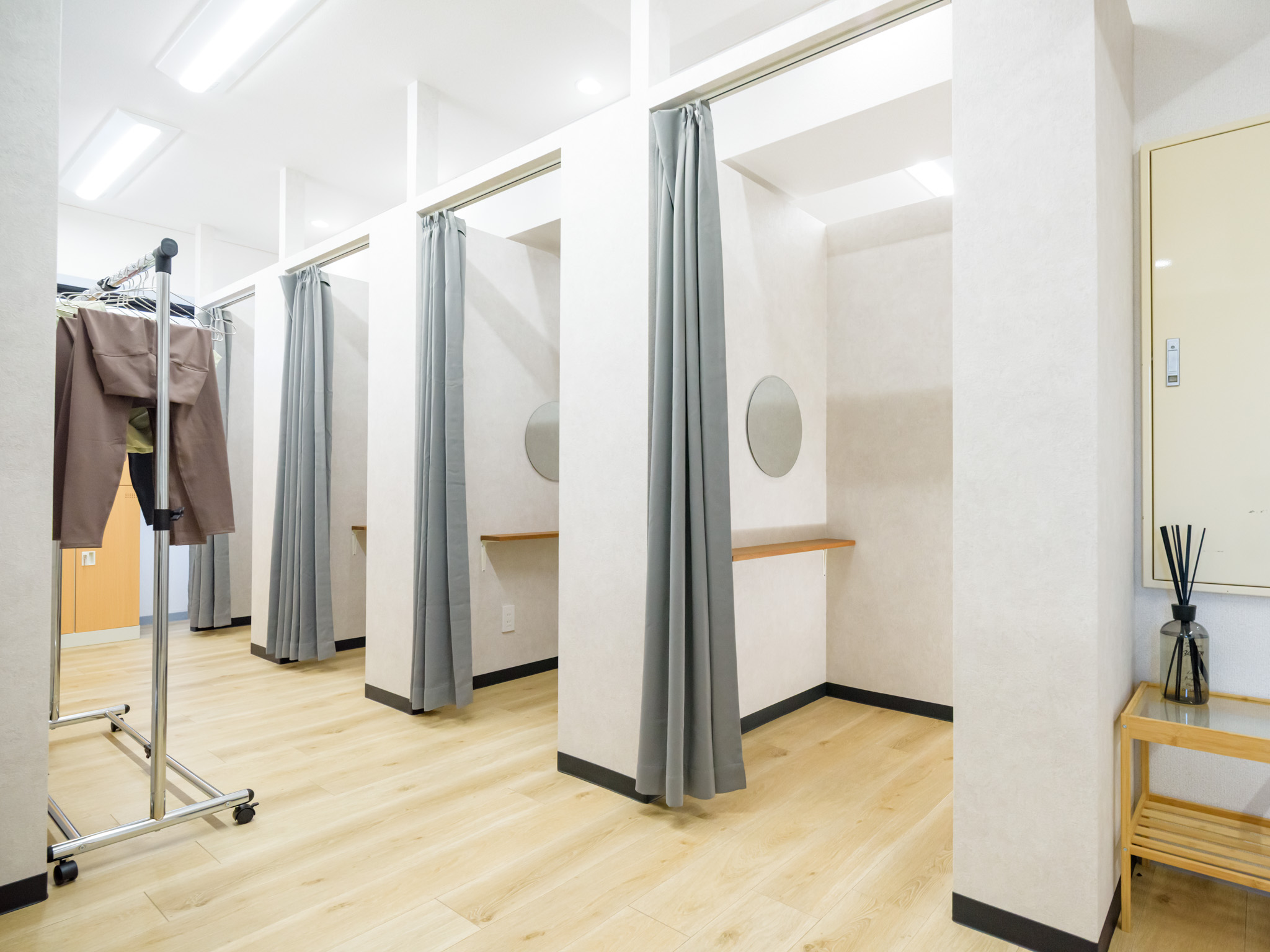 更衣室完備の清潔な柏店スタジオ