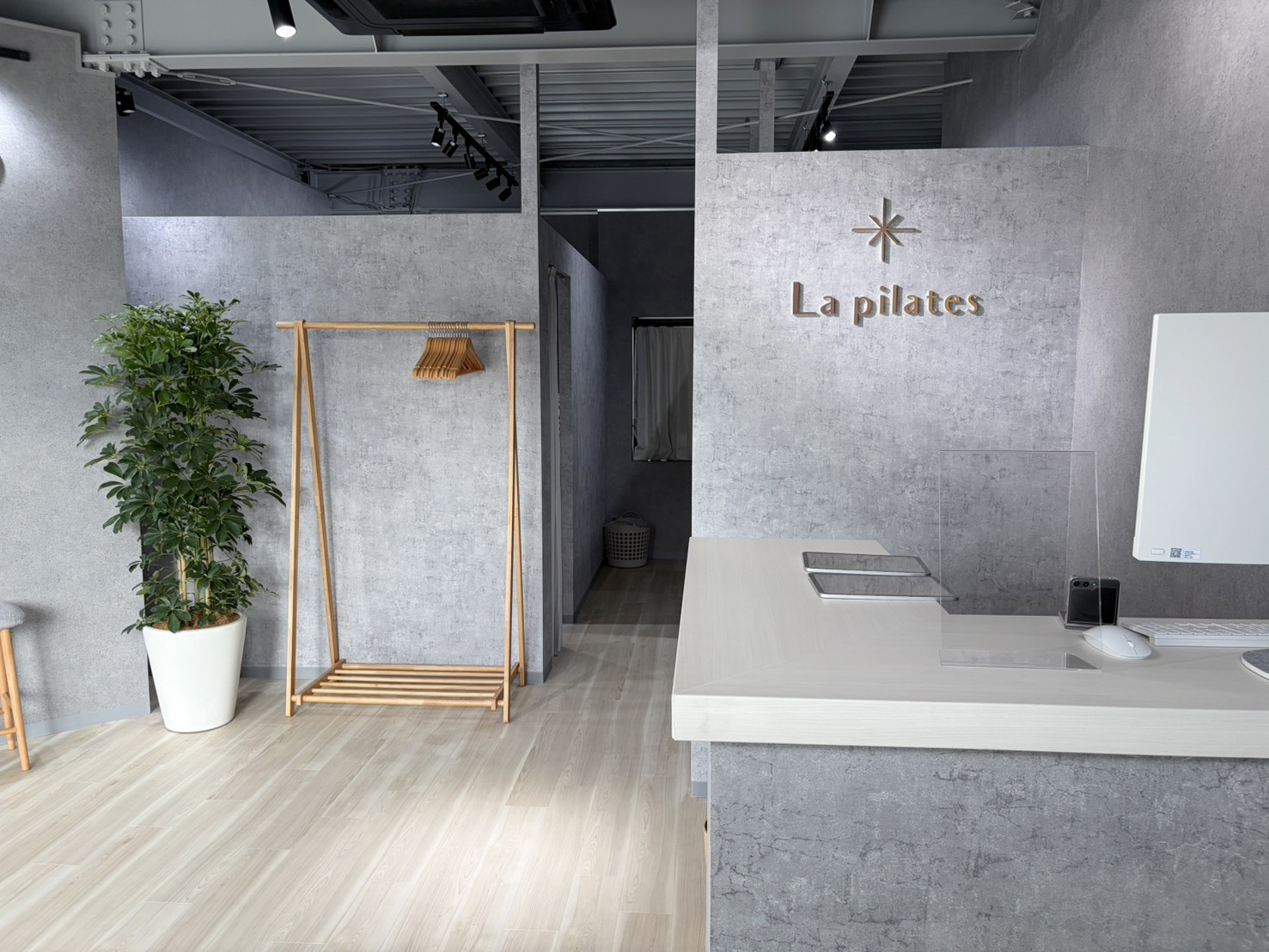 La pilates太田店入り口