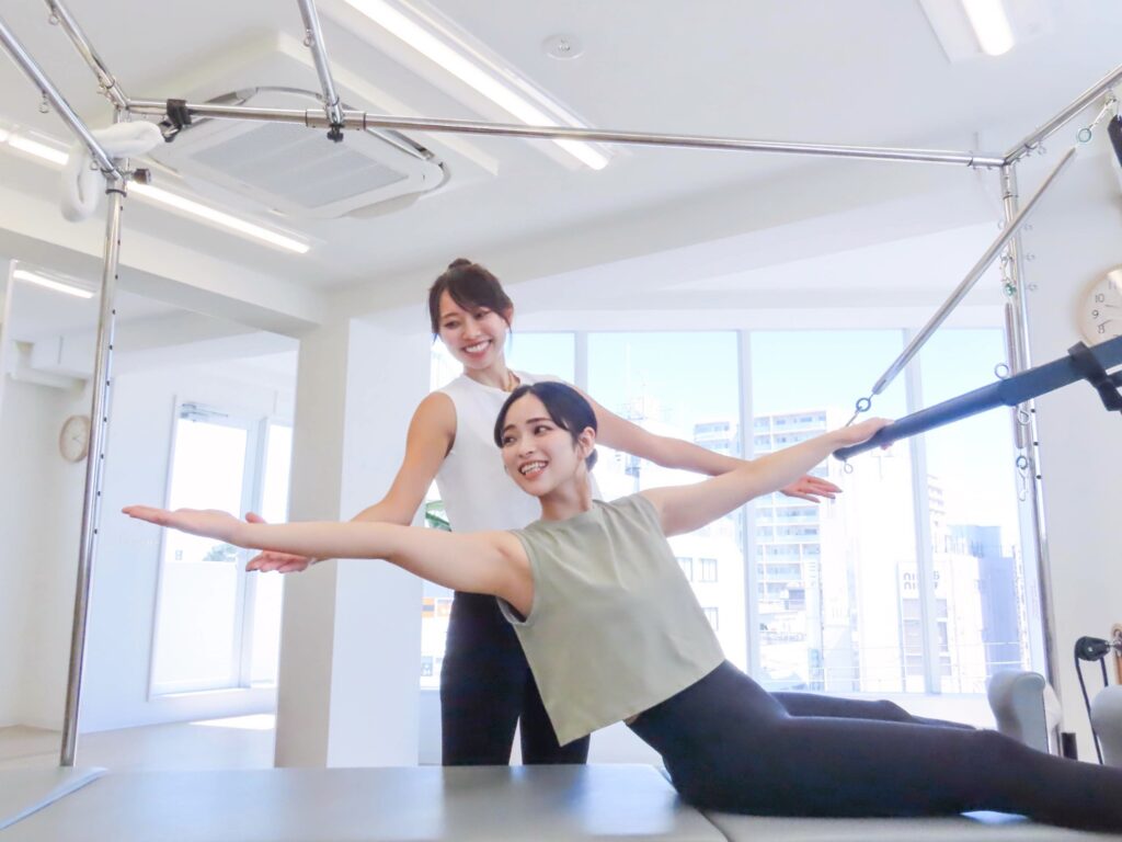 La pilates吉祥寺店のマシンピラティスレッスン風景