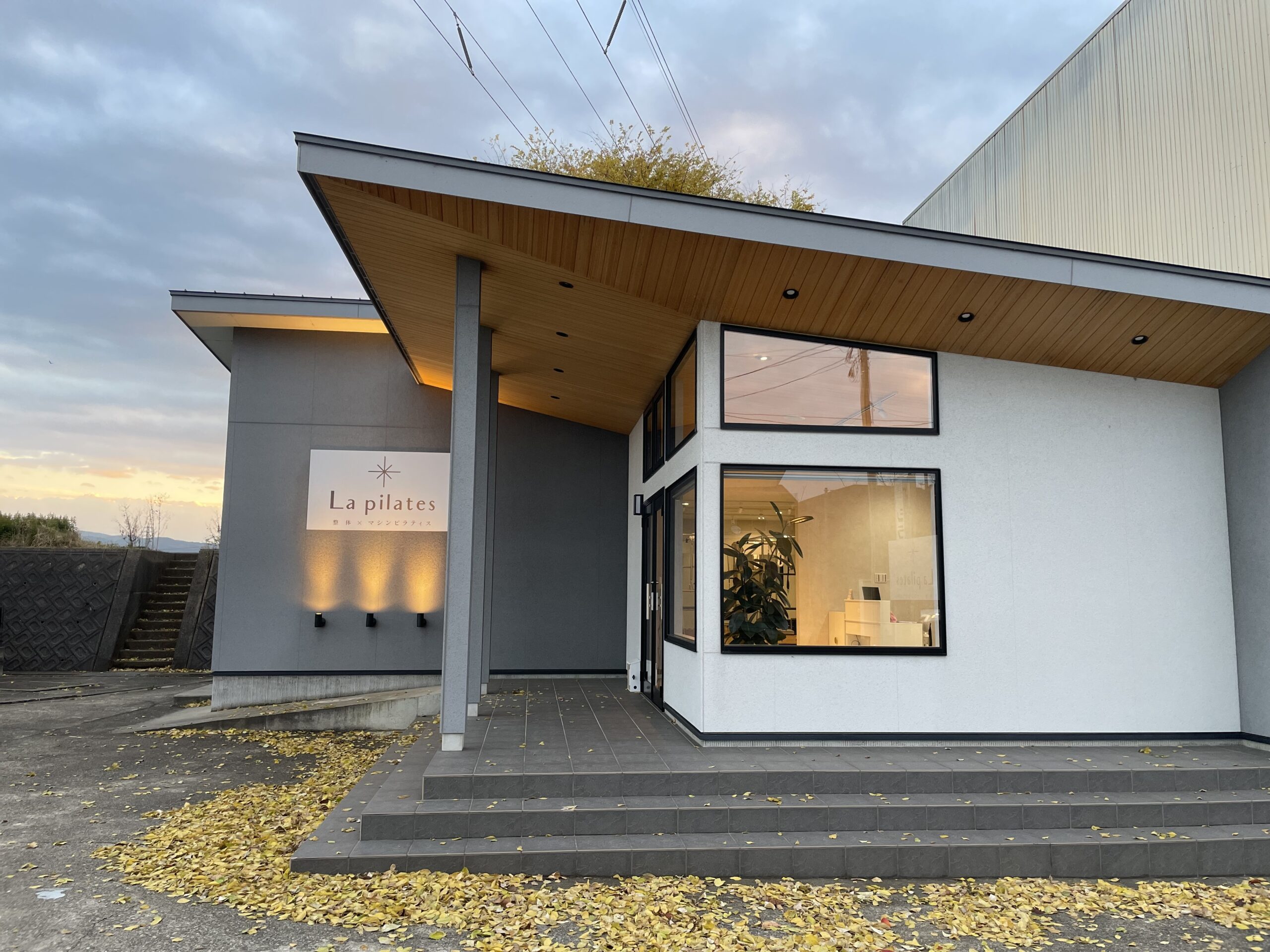 La pilates金沢店入り口