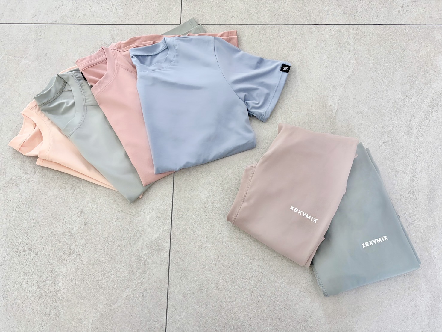 無料レンタルウェア完備の新宿御苑店スタジオ