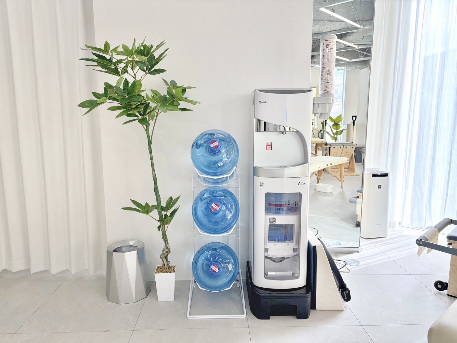 ウォーターサーバー完備の清潔な新宿御苑店スタジオ