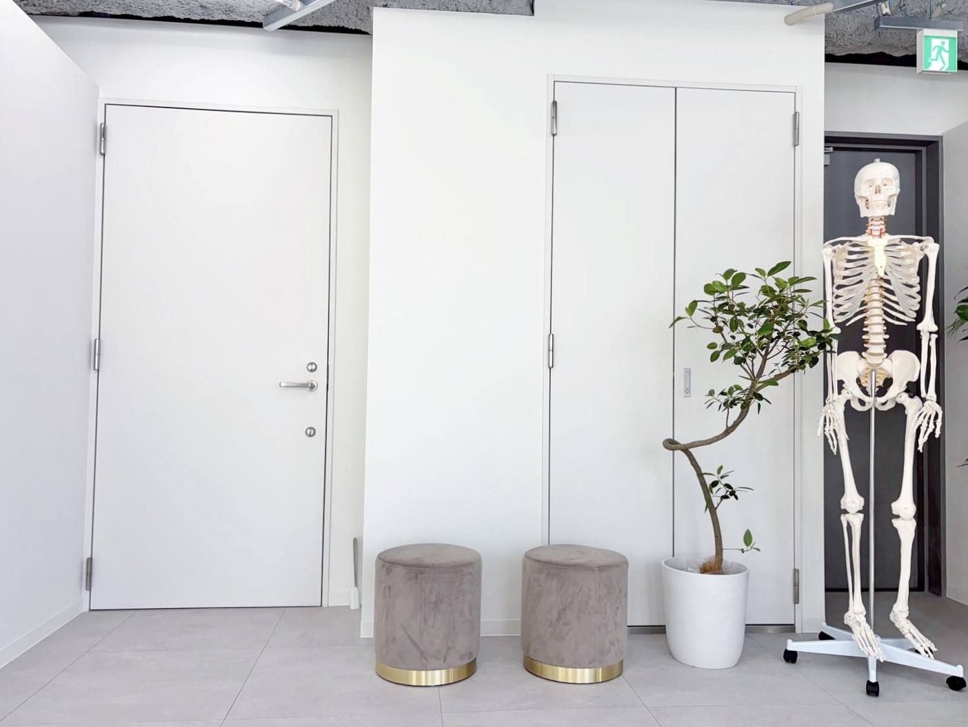 La pilates 新宿御苑店入り口