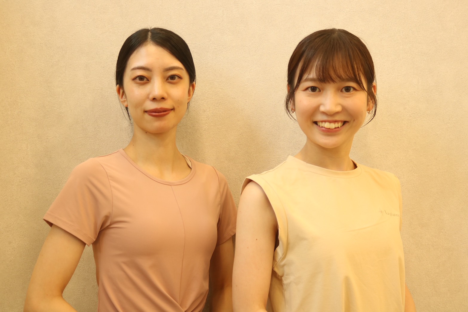 La pilatesたまプラーザ店の女性インストラクター