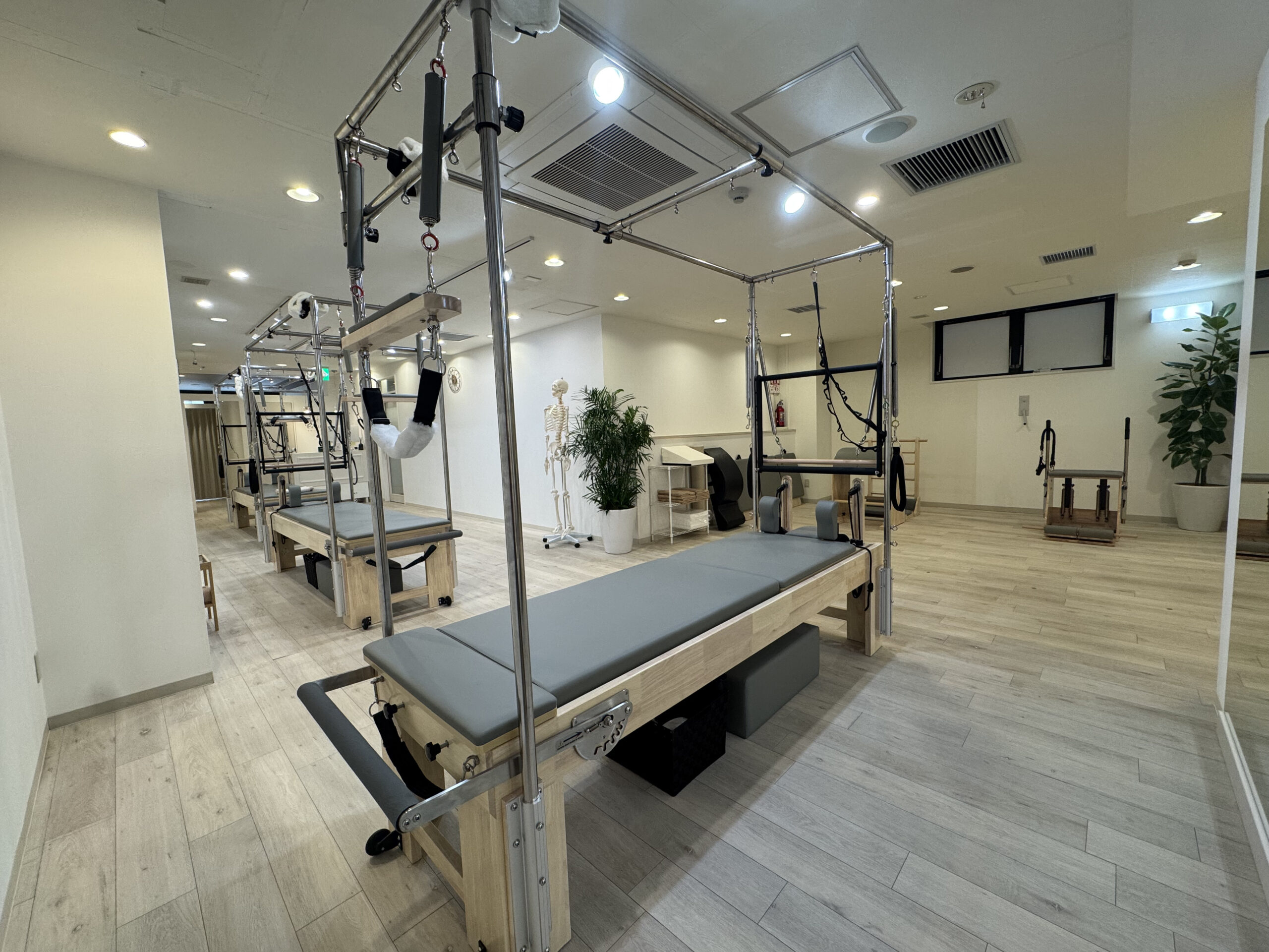 専用マシンが揃う清潔なLa pilates旭川店スタジオ